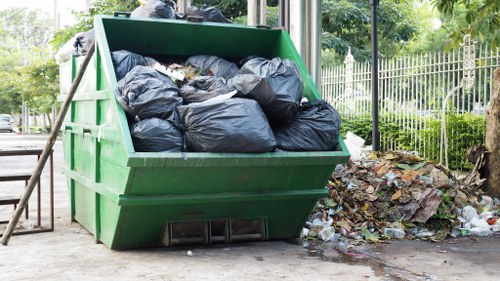 Benefits of professional builders waste removal in construction